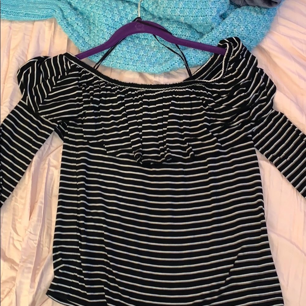 American Eagle top